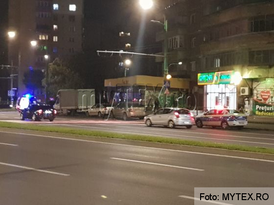 BRAȘOV. Incident rutier pe Bulevardul Gării 1 IMG-20201019-WA0017_283933.jpg