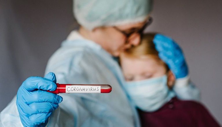 CORONAVIRUS BRAȘOV. Copii și adolescenți infectați 1 copil-covid.jpg