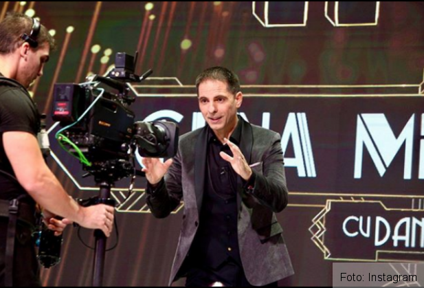 Dan Negru, reacție după ce a văzut ofertele de Revelion din Poiana Brașov (FOTO 2) - „Dormi două nopți în Poiană sau îți cumperi o casă în Lupeni. Despre asta e România...” 1 dan negru 2_283824.png