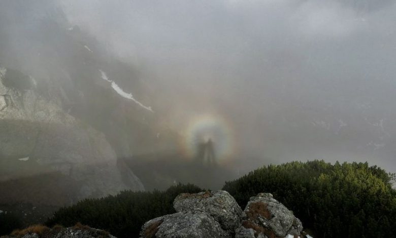 FENOMEN FOARTE RAR surprins în Bucegi! 1 gloria.jpg