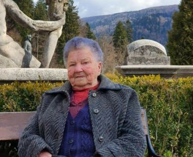BRAȘOV. Femeie dată dispărută (FOTO)! A plecat de acasă desculță 1 whatsappimage2020-11-10at12-29-26.jpeg