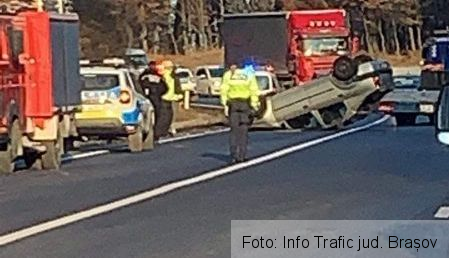 BRAȘOV. Un șofer octogenar s-a răsturnat cu autoturismul pe DN 1 1 fb-img-1606892942532.jpg