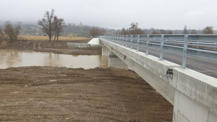 BRAȘOV. Alt pod construit de la zero peste Olt a fost finalizat. Lucrare așteptată de decenii 1 halmeag_285364.jpg