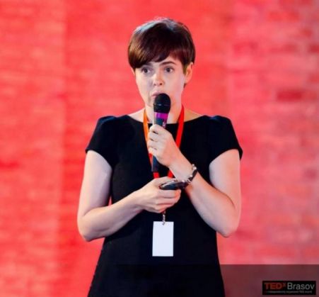 CRITERIILE de care depinde REDESCHIDEREA ȘCOLILOR... Dr. Andreea Moldovan a dat explicațiile necesare 1 Dr. Andreea Moldovan conferinta_283671.jpeg