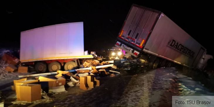 JUDEȚUL BRAȘOV. Accident cu o persoană decedată pe DN 13! (Galerie FOTO) 1 IMG-20210116-WA0001_285790.jpg