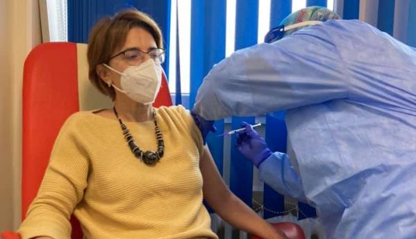 andrea-neculau-vaccin.jpg