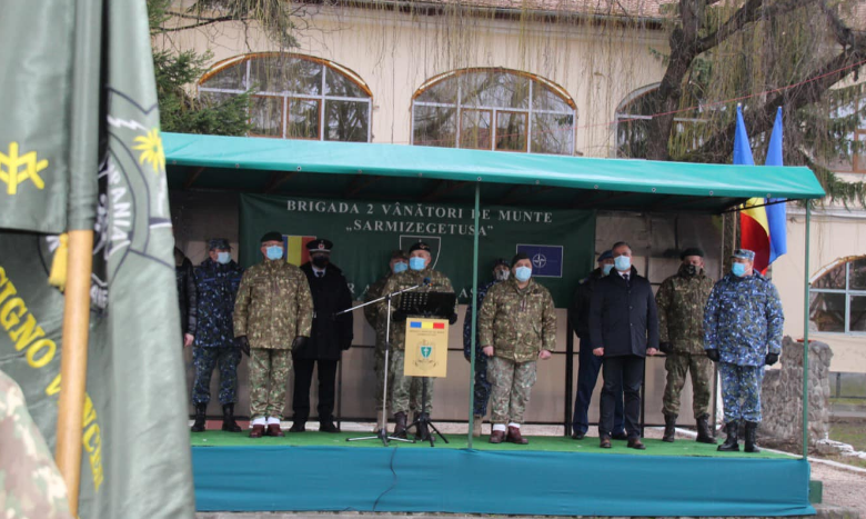 BRAȘOV. NOU COMANDANT la Brigada 2 Vânători de Munte „Sarmizegetusa”! 1 comandant.png