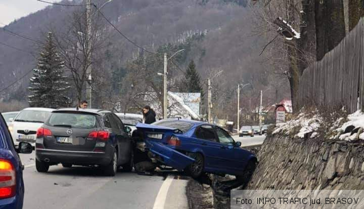 ULTIMA ORĂ. Autoturism cu număr de BRAȘOV, accident la Posada 1 fb-img-1616332954950.jpg