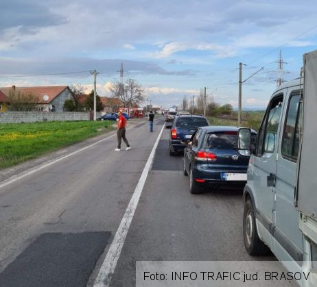 Accident între patru autoturisme, pe DN 11 Brașov - Covasna, în zona Chichiș 1 FB_IMG_1619799073027_287948.jpg