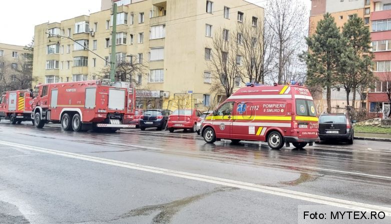 BRAȘOV. Incendiu la subsolul unui bloc (FOTO) 1 whatsappimage2021-04-02at15-47-21.jpeg