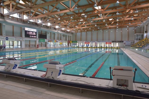 BRAȘOV. COVID-19. „Liber la piscină - Liber în tribune!” / Astăzi, prima zi de vaccinare în... piețe 1 Bazin-echipamente (6)_267412.jpeg