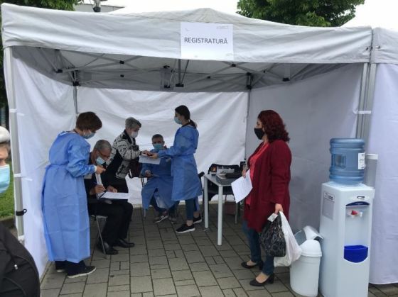 Aproape 400 de NOI CAZURI COVID în Brașov! Situația la nivel național... 1 vaccinare-piete_288523.jpg