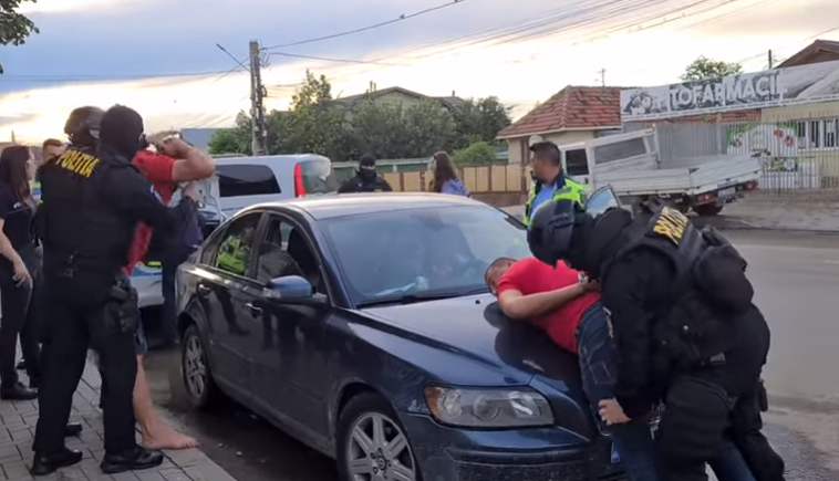 Update: După mediatizarea cazului de la Buzău, agresorii au fost reținuți 1 politiebuzau2.png