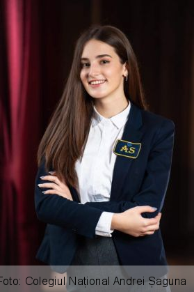 BRAȘOV. De două ori șefă de promoție la „Șaguna" și cu 10 pe linie la BAC! 1 FB_IMG_1625905318886_289477.jpg