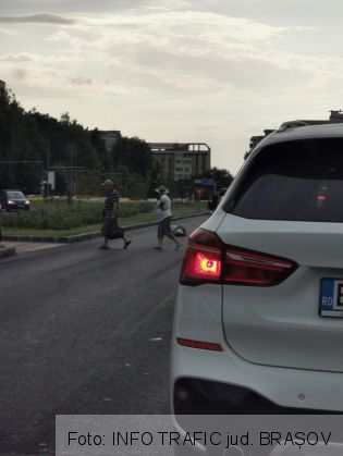 BRAȘOV. ULTIMA ORĂ. Pieton lovit de o ambulanță aflată în misiune! 1 FB_IMG_1627660305153_290044.jpg