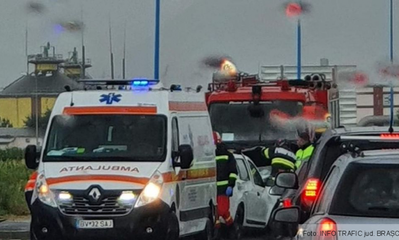 BRAȘOV. ULTIMA ORĂ. Coliziune frontală pe strada Plugarilor / Update: Trei victime transportate la spital 1 fb-img-1626877869499.jpg