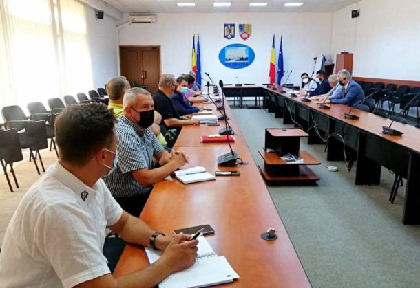 BRAȘOV. Alternativa la DN1 face pași înainte, dar mici. Ar fi trebuit să fie semnat contractul de proiectare și execuție 1 sedinta-drum (2)_289927.jpg