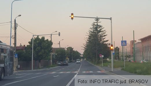 BRAȘOV. Semafor și pe str. Buzești! 1 semafor2.jpg