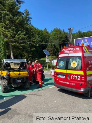 Salvamontiști din BRAȘOV și Prahova, intervenție după ce un adult și un copil de 3 ani s-au răsturnat cu ATV-ul într-o râpă 1 FB_IMG_1629038687318_290536.jpg