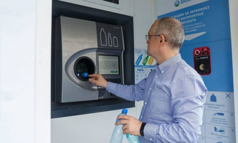 BRAȘOV. Automat de colectare ambalaje contra bilete RATBV. Doar una dintre surprizele de la FOV 1 automat-colectare.jpg