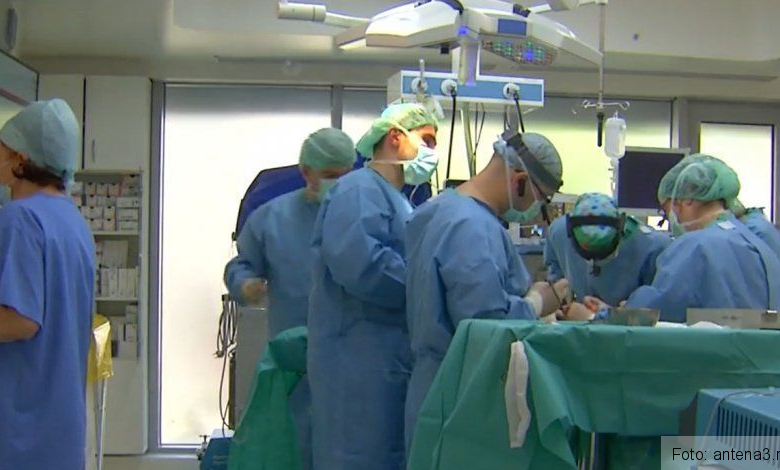 BRAȘOV. Adolescent cu malformație cardiacă gravă, salvat prin transplant de la un donator din Germania 1 operatie.jpeg