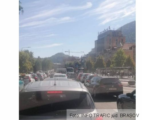 BRAȘOV. Blocaje în trafic, în urma măsurilor din timpul FOV (FOTO) 1 FB_IMG_1631177587027_291047.jpg