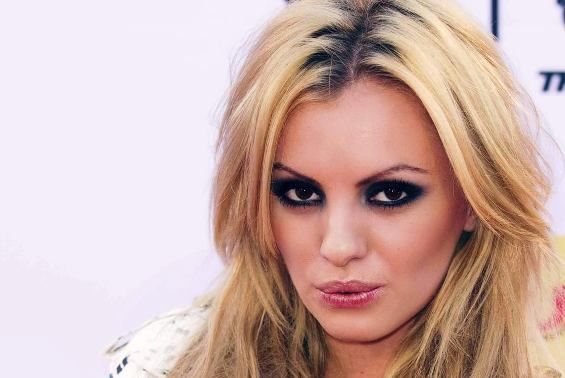 Alexandra Stan divorțează după numai patru luni de căsnicie 1 alexandra-stan.jpg