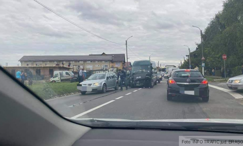 BRAȘOV. Cinci autovehicule, implicate într-un eveniment rutier, la Codlea 1 fb-img-1632485612804.jpg