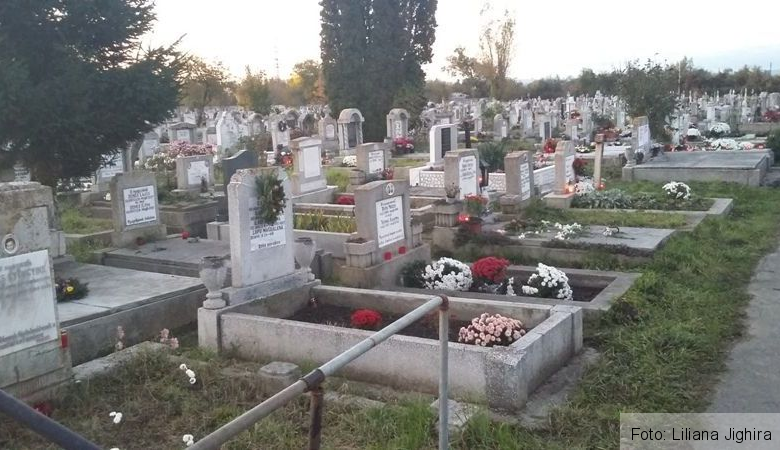 BRAȘOV. Se scumpește „Ultima casă”, cu toate serviciile post mortem aferente 1 in-cimitir6.jpg