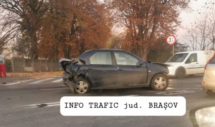 BRAȘOV. Trei autovehicule implicate într-un eveniment rutier, pe Calea Feldioarei 1 FB_IMG_1635400707177_292266.jpg