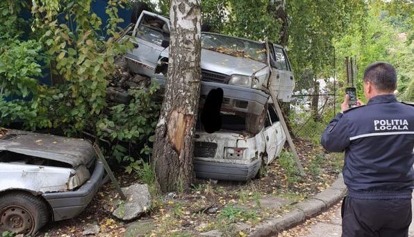 BRAȘOV. Peste 250 de rable au fost ridicate de pe domeniul public, în 2021 și mai sunt în lucru zeci de dosare 1 img-20211004-wa0009.jpg