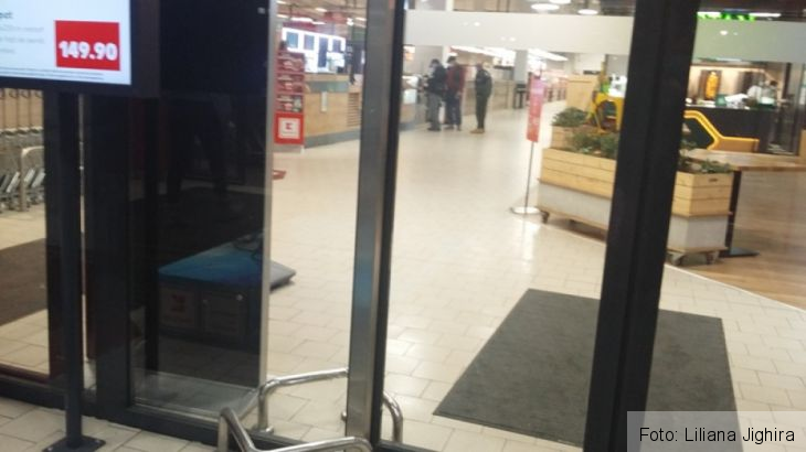 Update BRAȘOV. Gardurile pentru nevaccinați au rezistat trei zile (GALERIE FOTO) 1 20211124_204201_292923.jpg