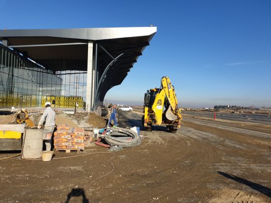 AEROPORTUL BRAȘOV. În ce stadiu se află / Inspecție din aer și de la sol (GALERIE FOTO) 1 aeroport (1)_292619.jpg