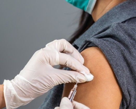 Neurolog de renume: „Obligativitatea vaccinării nu poate să existe la noi în țară / Paciemtul trebuie să fie..." 1 vaccinare_7.jpg