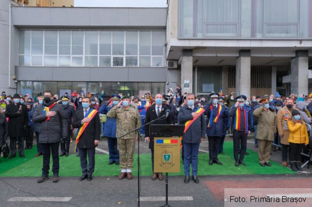 BRAȘOV. Mesajul primarului Allen Coliban de Ziua Națională a României / Galerie FOTO din timpul ceremoniei 1 IMG-20211201-WA0006_293056.jpg