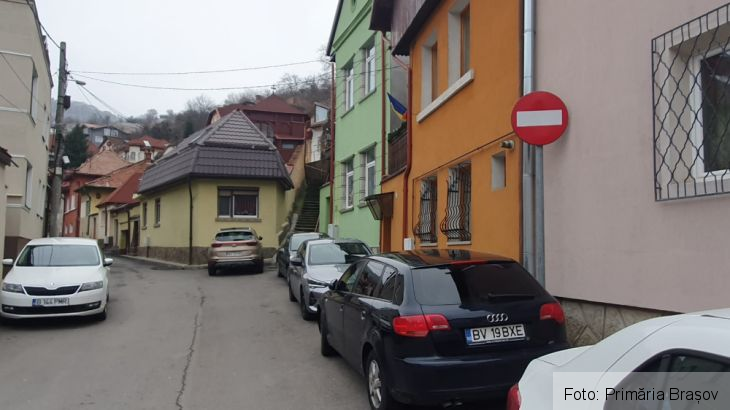 BRAȘOV. S-a reintrodus sensul unic pe trei străzi din Șchei, DAR... 1 WhatsApp Image 2021-12-16 at 15.42.07_293398.jpeg