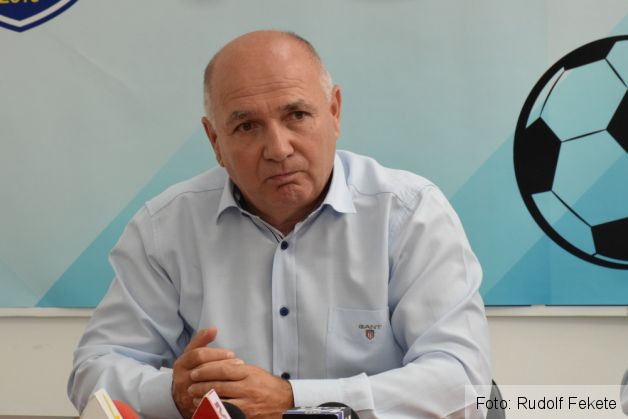 adrianszabocorona4_217799.JPG
