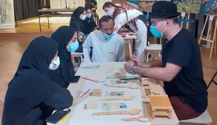 BRAȘOV. Studenții Universității Transilvania reprezintă România la Dubai (GALERIE FOTO) 1 unitbv-dubai-2.jpg