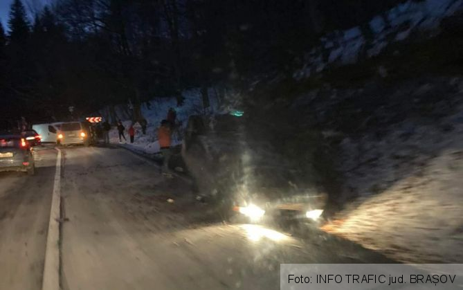 BRAȘOV. Două accidente, în câteva clipe, pe Drumul Poienii 1 FB_IMG_1642696525509_294085.jpg