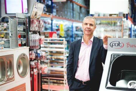 O rețea de bricolaj se extinde și la BRAȘOV 1 gavanmam.jpg