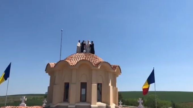 IERARH amendat de trei ori într-o zi 1 teodosie_2.jpg