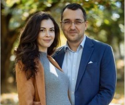 Vlad Voiculescu a devenit tată 1 vlad_7.jpg