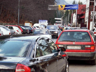 Trafic blocat pe DN1, în stațiunile de pe Valea Prahovei 5 | MyTex.ro