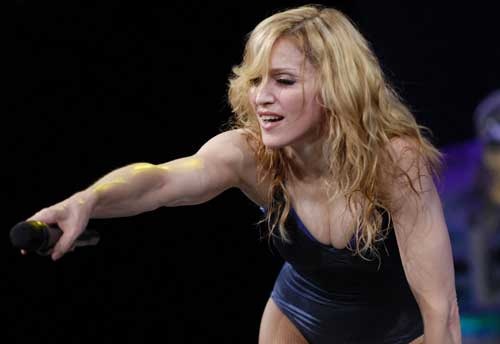 Madonna va primi o plachetă de aur de la Florin Cioabă 5 | MyTex.ro