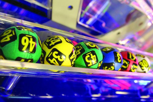 Din martie, se câștigă la Loto cu trei numere 5 | MyTex.ro