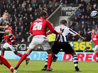 Gabi Tamaș s-a remarcat la Newcastle 5 | MyTex.ro