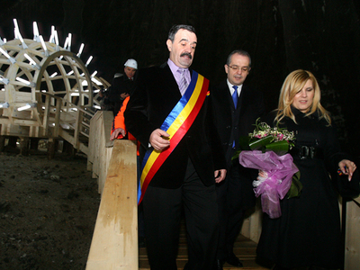 Emil Boc și Elena Udrea au inaugurat Salina de la Turda 5 | MyTex.ro