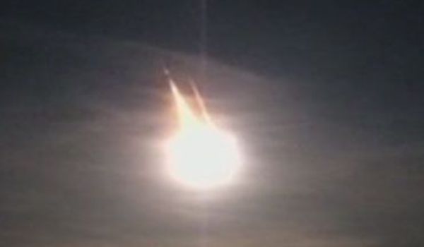Un meteorit a lovit casa unui medic 5 | MyTex.ro