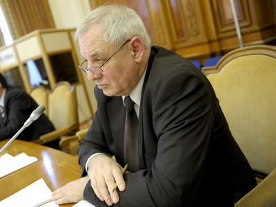 Ordonanța de urgență pentru aplicarea Legii unitare de salarizare, adoptată 5 | MyTex.ro