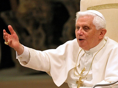 Papa Benedict: „Mergeți și scrieți pe blog!" 5 | MyTex.ro